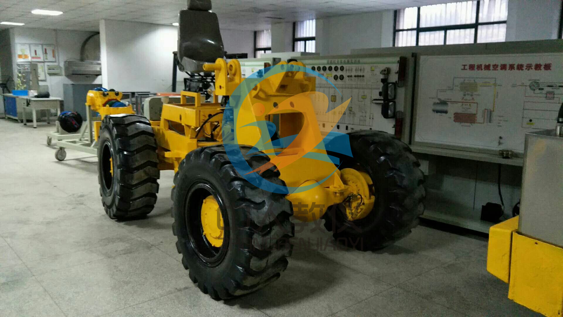 裝載機盤式制動系統(tǒng)臺架