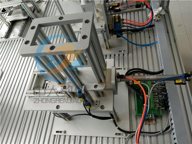 ���I(y��)�C�����c����ҕ�Xϵ�y(t��ng)��(y��ng)�Ì�Ӗ(x��n)�b��,�C���ˌ�Ӗ(x��n)�_��С���φ�Ԫ