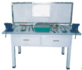 ZRHM-08A1型焊工、鉚工實(shí)操室成套設(shè)備(2座/桌)
