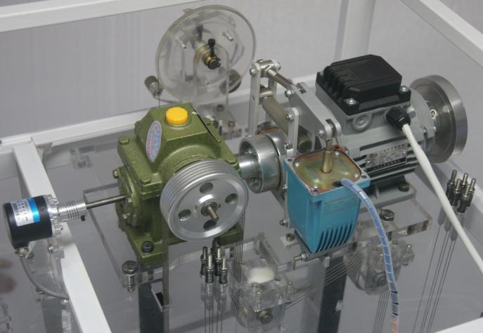 串行通訊控制透明教學(xué)電梯,真實電梯系統(tǒng),電梯模型